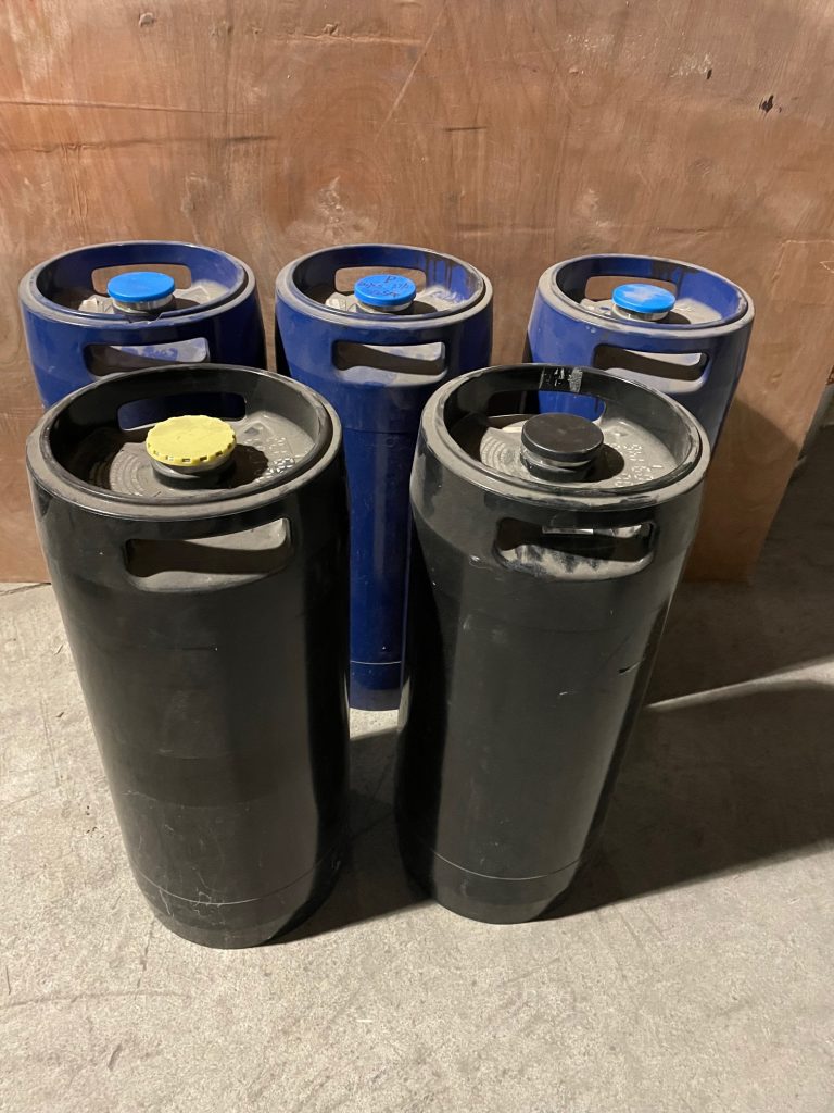 USED 20L POLY COATED STAINLESS KEGS Lawson Kegs